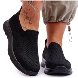 Kvinnors svarta flikar