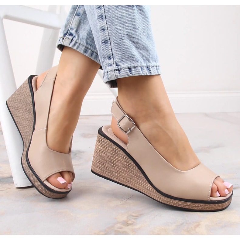 Bekväma damsandaler i läder Filippo DS4508 beige