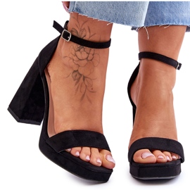 Moderiktiga mockasandaler med fyrkantig klack, svart merila