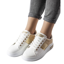 Vita sneakers med beige inlägg från Deans