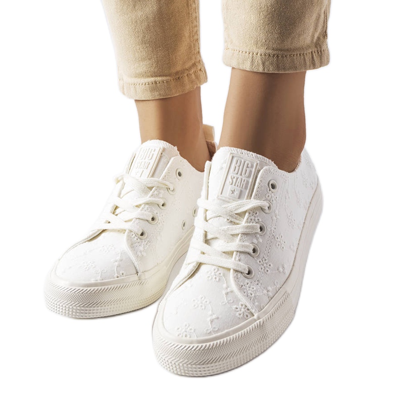 Vita sneakers med Big Star-broderi LL274223