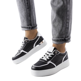 Svarta platåsneakers från Tooele