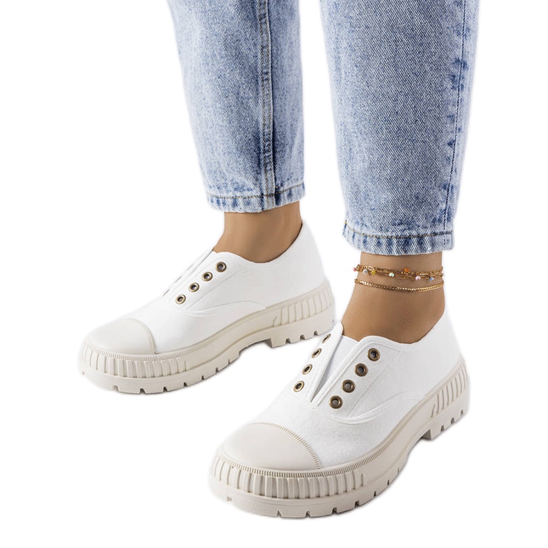 Vita sneakers från Walton