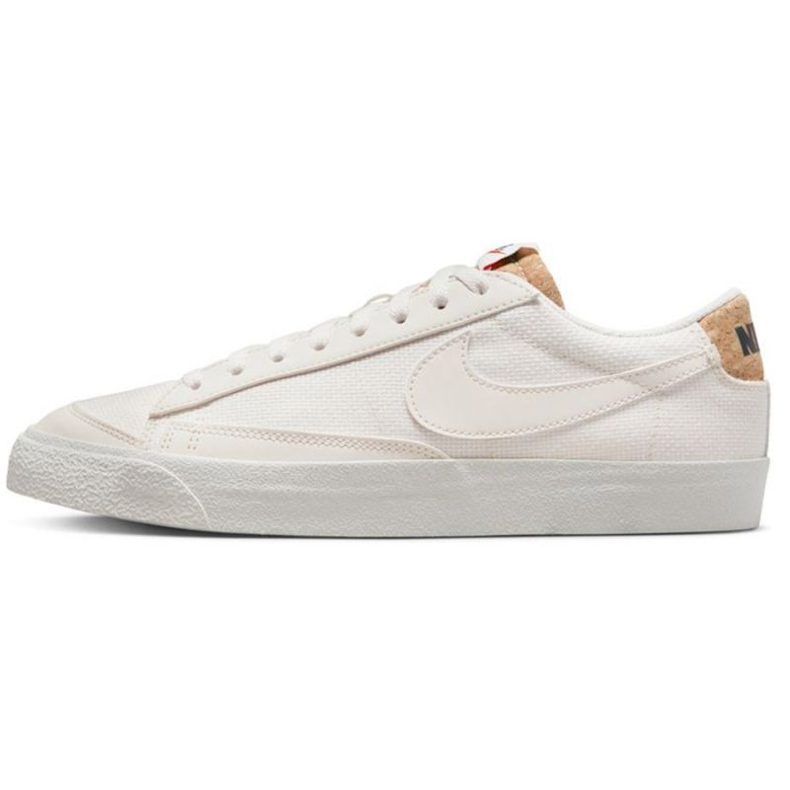 Nike Blazer Low '77 Prm M DV7231 001 skor vit