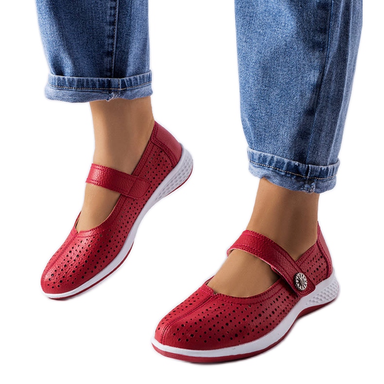 Röda genombrutna ballerinor av naturligt läder från Morgnano