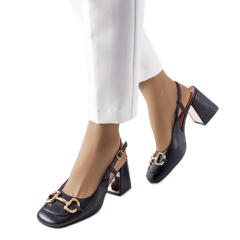 Svarta högklackade sandaler från Parrish