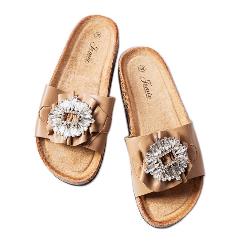 Bruna rutschkanor med korksula från Roy