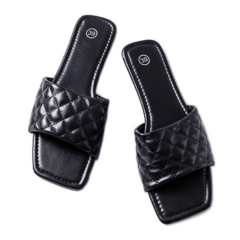 Svarta eleganta flipflops med quiltning från Labrie