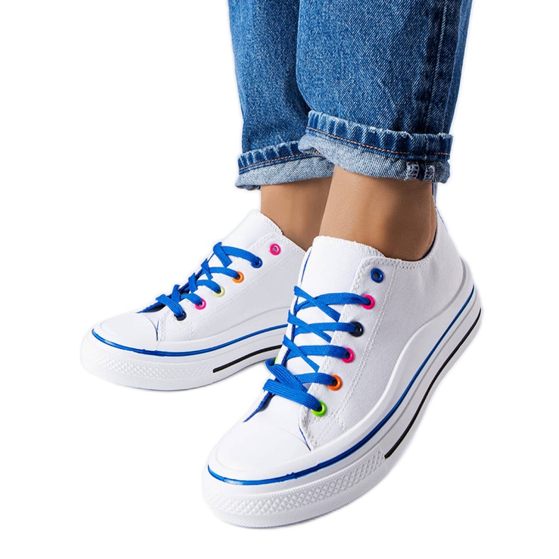 Vita och blåa platåsneakers från Bois