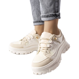 Beiga låga skor med ett skydd från Via beige