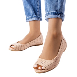 Beiga genombrutna ballerinor från Agate beige