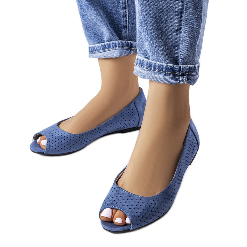 Marinblå genombrutna ballerinor från Agate