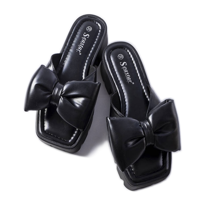 Seastar Svarta rutschbanor med traktorsulor från Bossé