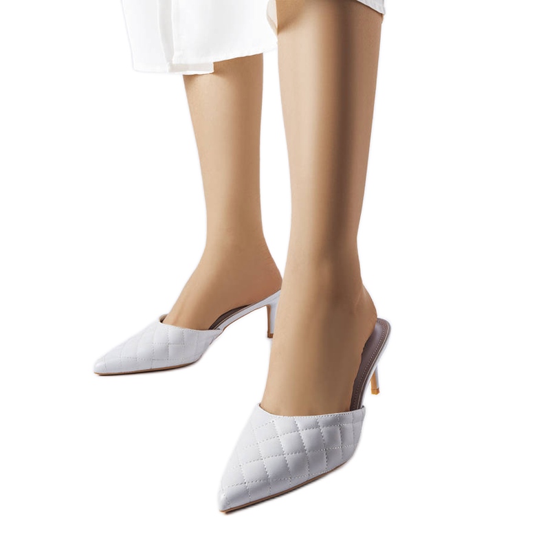 Grå quiltade flipflops från Lambert