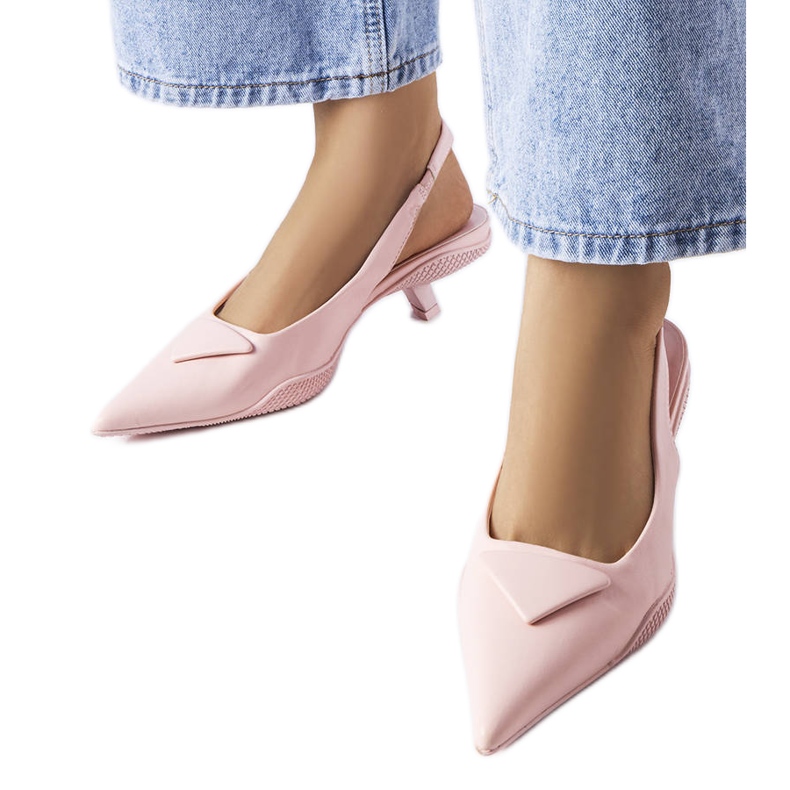 Rosa lågklackade sandaler från Gougeon