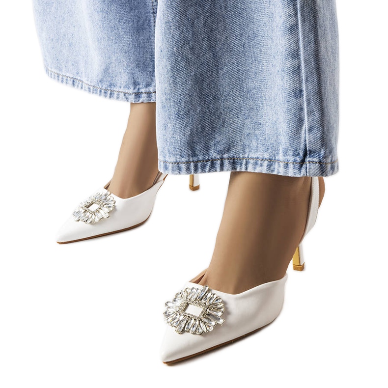 Moïse pumps i vita strass