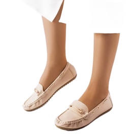 BM Beige loafers dekorerade med Seattle-applikationen
