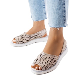 Regniga silvergenombrutna sandaler silver-