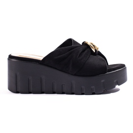 Svarta sandaler med hög kil från Shelovet