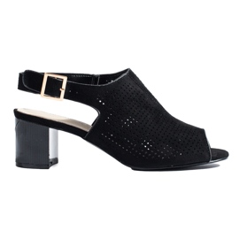 Damsandaler i svart genombruten mockaklack Shelovet