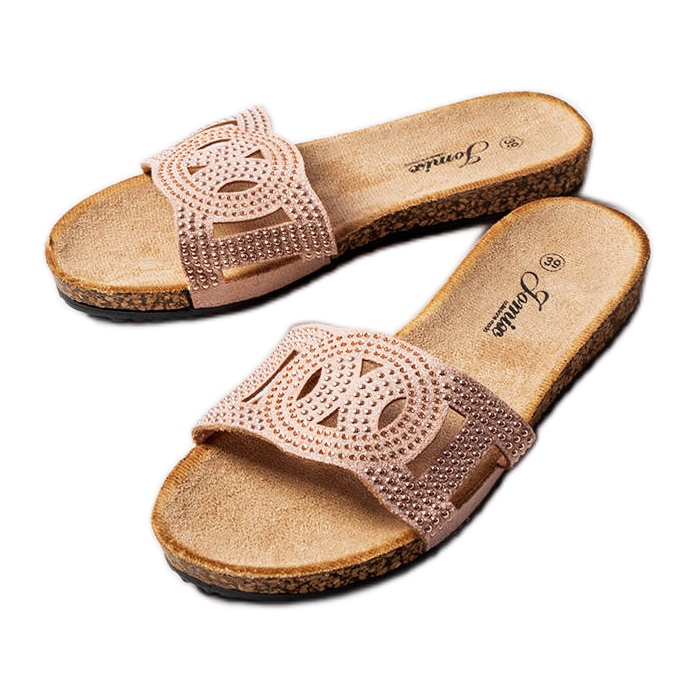 Rosa rutschbanor dekorerade med Lagacé-strålar