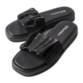 Boulevard volangiga svarta rutschbanor