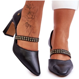 Läderpumpar Med Bälte Maciejka 05950-01 Svart