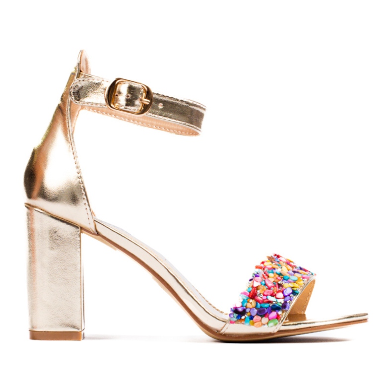 Sandaler i guld från Shelovet gyllene