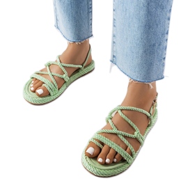 Gröna flätade sandaler från Burwell