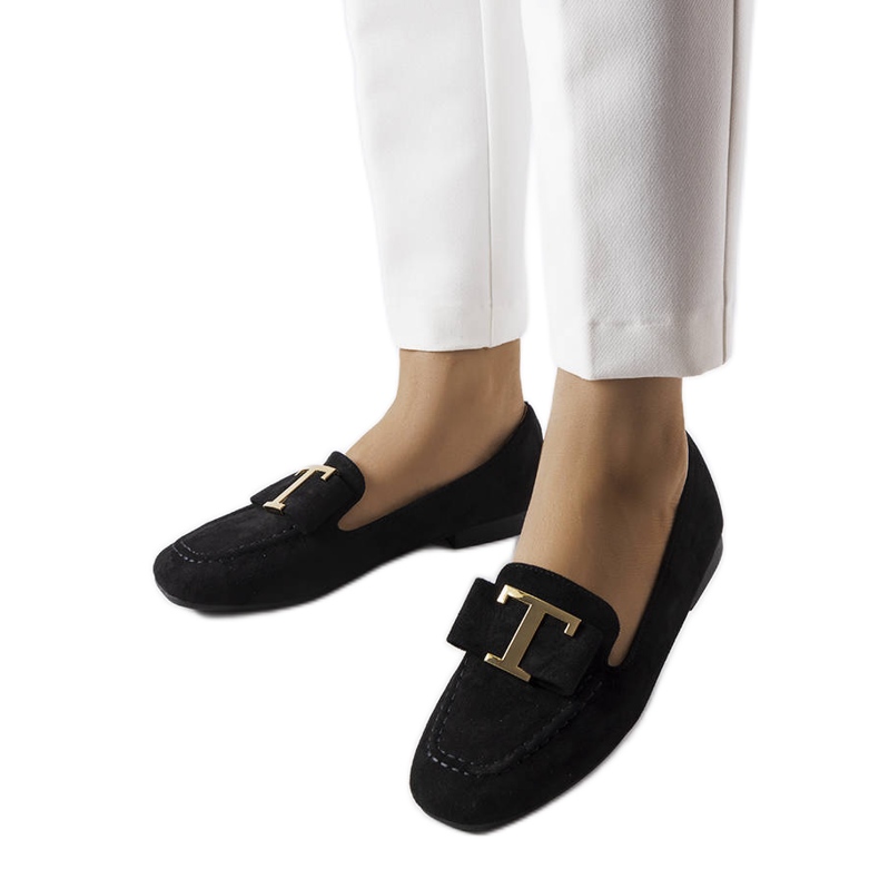 Svarta loafers i ekomocka från Adélaïde