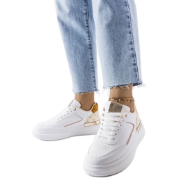 Vita sneakers med beige inlägg från Margarita