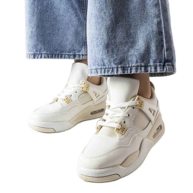 Beige sneakers av kombinerade material från Malas