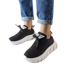 Aisys svarta sneakers