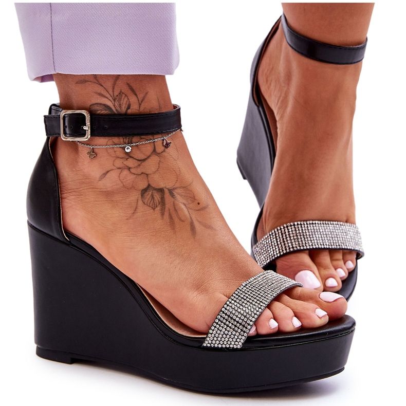 WD1 Fashionabla lädersandaler Svart Arwen