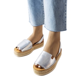 Silver espadrillor från Sadbera