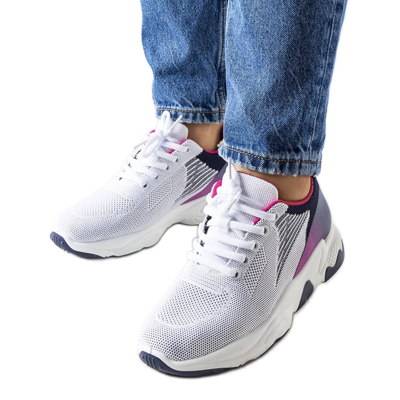 Vita och marinblå sportsneakers från Galatee