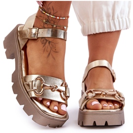 Lädersandaler för kvinnor med Emori-utsmyckning i guld gyllene