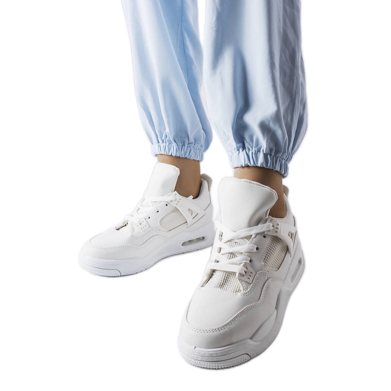 Vita sneakers från Malas kombinerade material