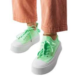 Gröna sneakers med smidig ovandel från Jardine