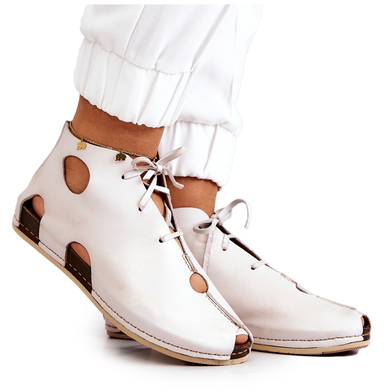 Maciejka 03426-25 Ljus skinnstövlar Ljus beige