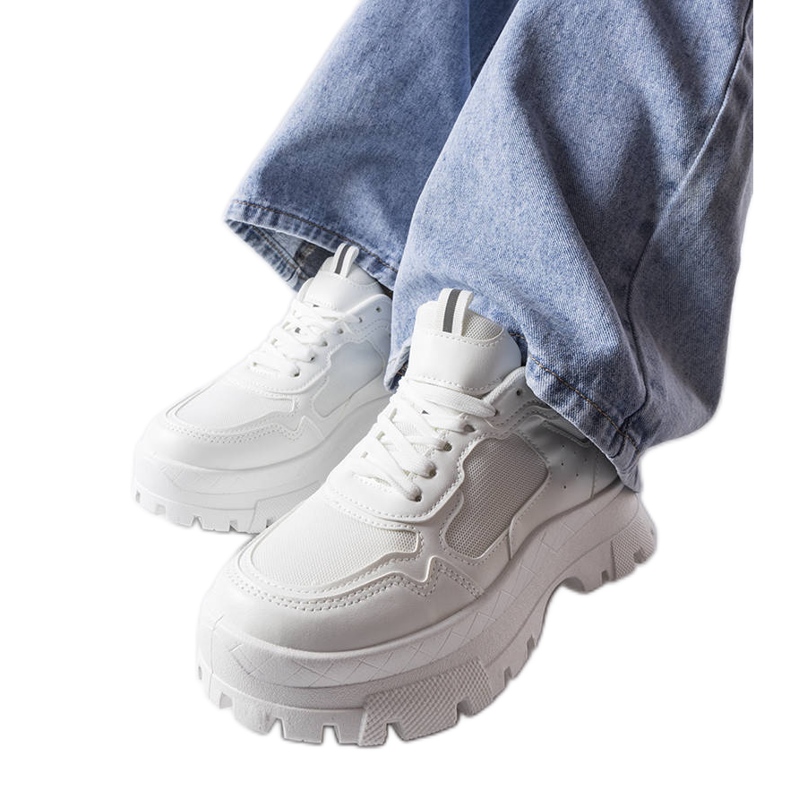 Vita tjocka Mikeladze sneakers