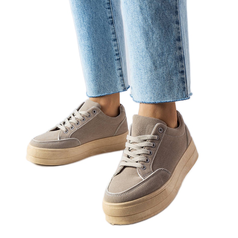 Gråa platåsneakers från Amathymes