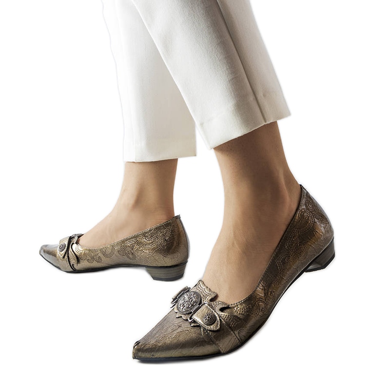 Silver pumps med låg klack från Siciliano grå