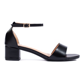 Klassiska eleganta damsandaler på en lågklack Shelovet svart