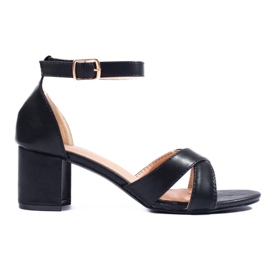 Damsandaler från Shelovet med svarta klackar