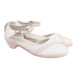 Sandaler på keps American Club Jr. AM782 vit