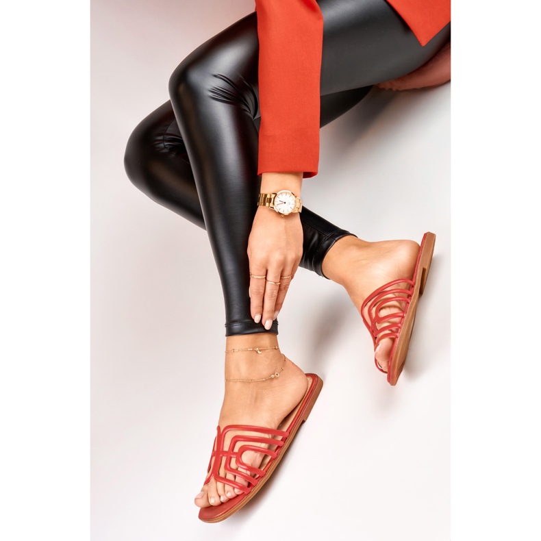 Röda eleganta platta tofflor för kvinnor