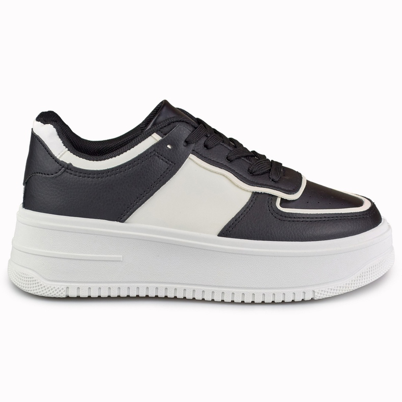 Svarta och vita plattformssportskor