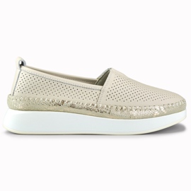 Damskor i beige genombrutet läder