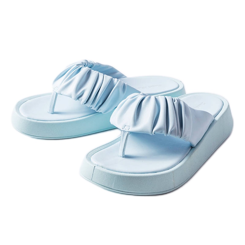 Blå volangiga flipflops